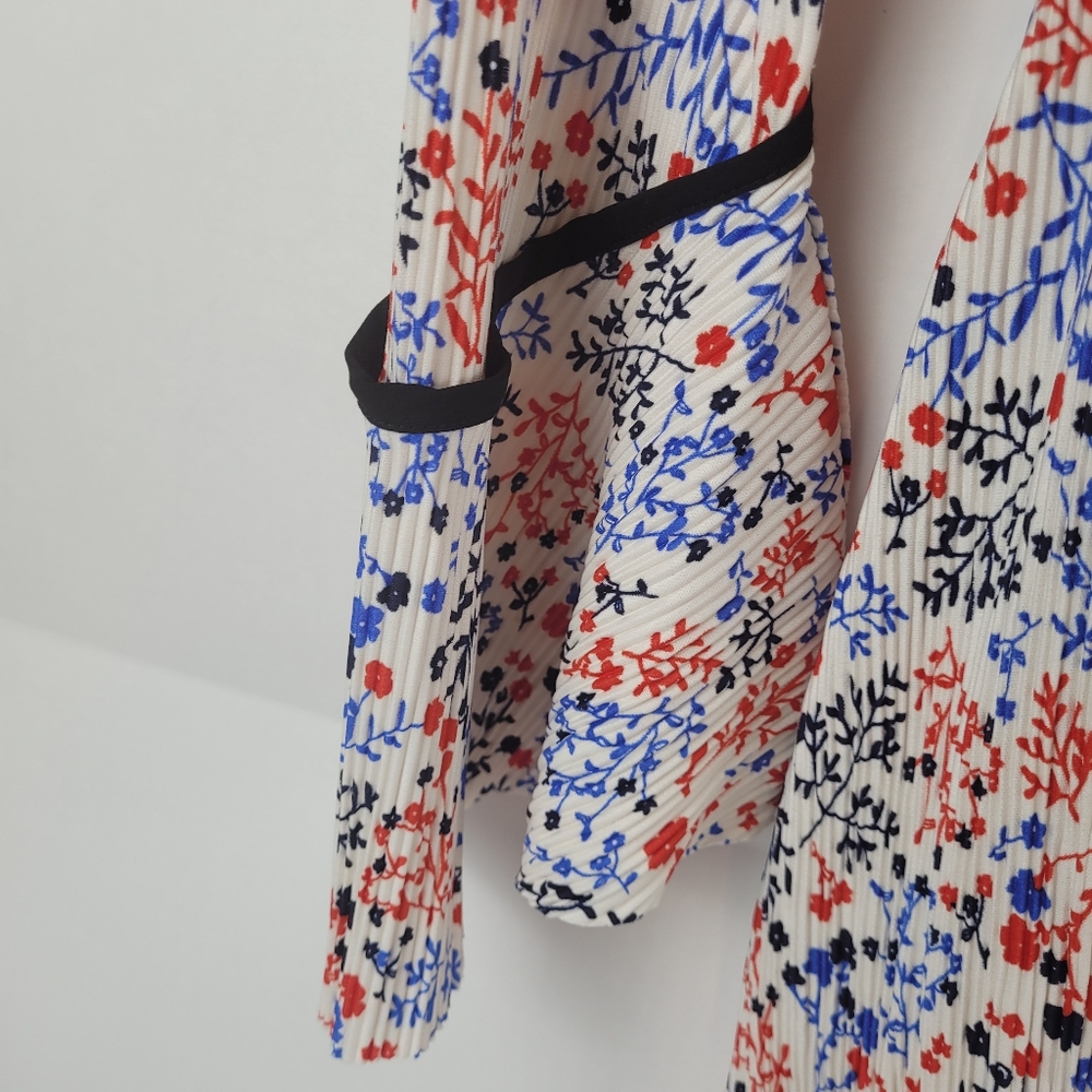 Topshop pleated wrap dress. - Picture 4 of 8